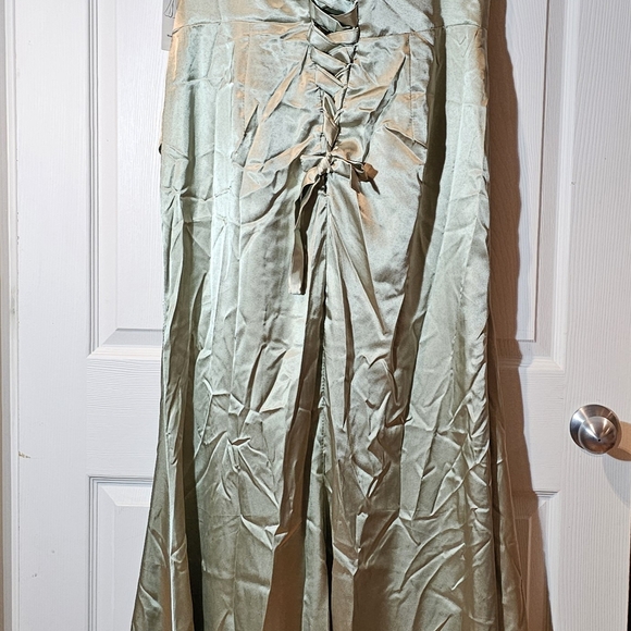 Formal, Satin, Bridesmaid, Homecoming, Prom, Dress, Size , Sage Green - Picture 2 of 5